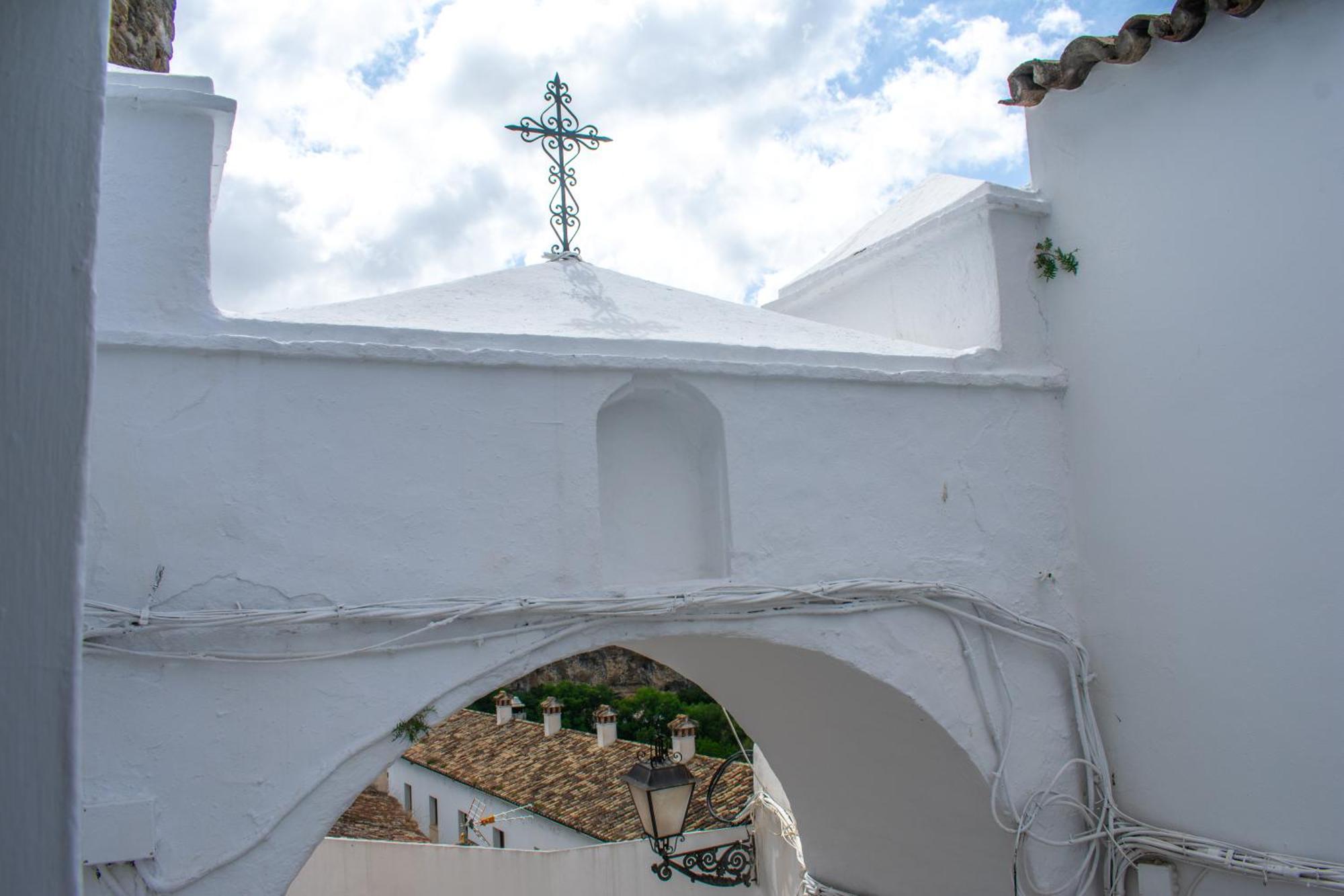 Vila Casa Puerta Arabe Setenil De Las Bodegas Exteriér fotografie